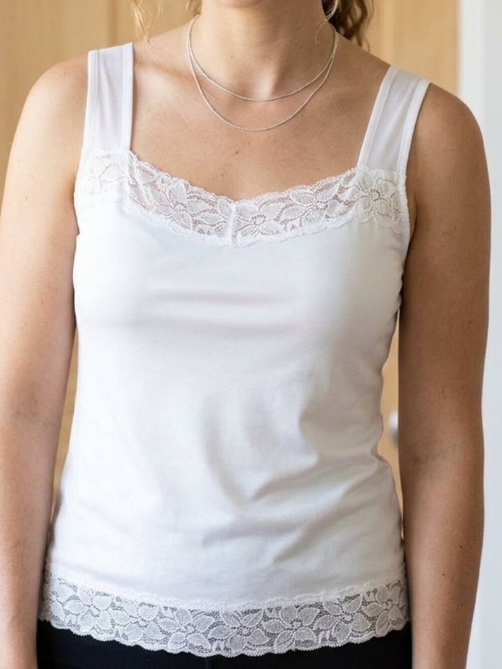 Laura Plus Petites Women's White Lace Trim Camisole Semi Sheer Top Size 1X